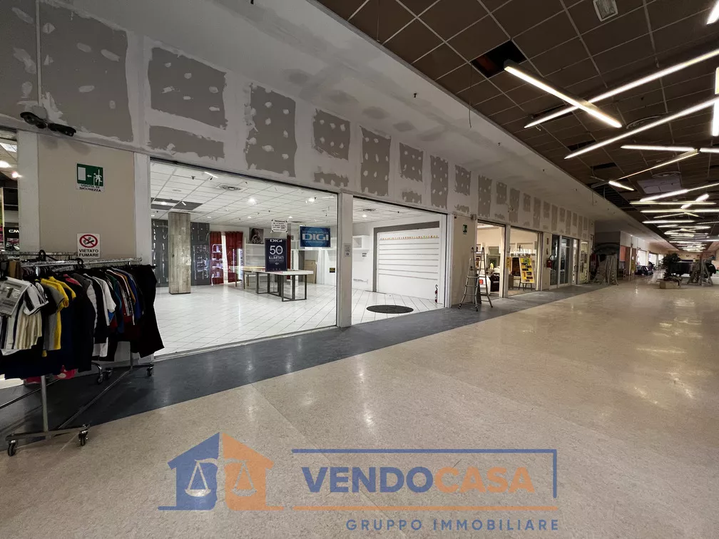Immagine per Negozio in vendita a Borgo San Dalmazzo via Cuneo 82