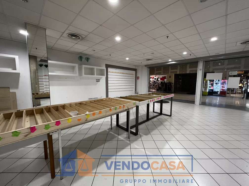 Immagine per Negozio in vendita a Borgo San Dalmazzo via Cuneo 82