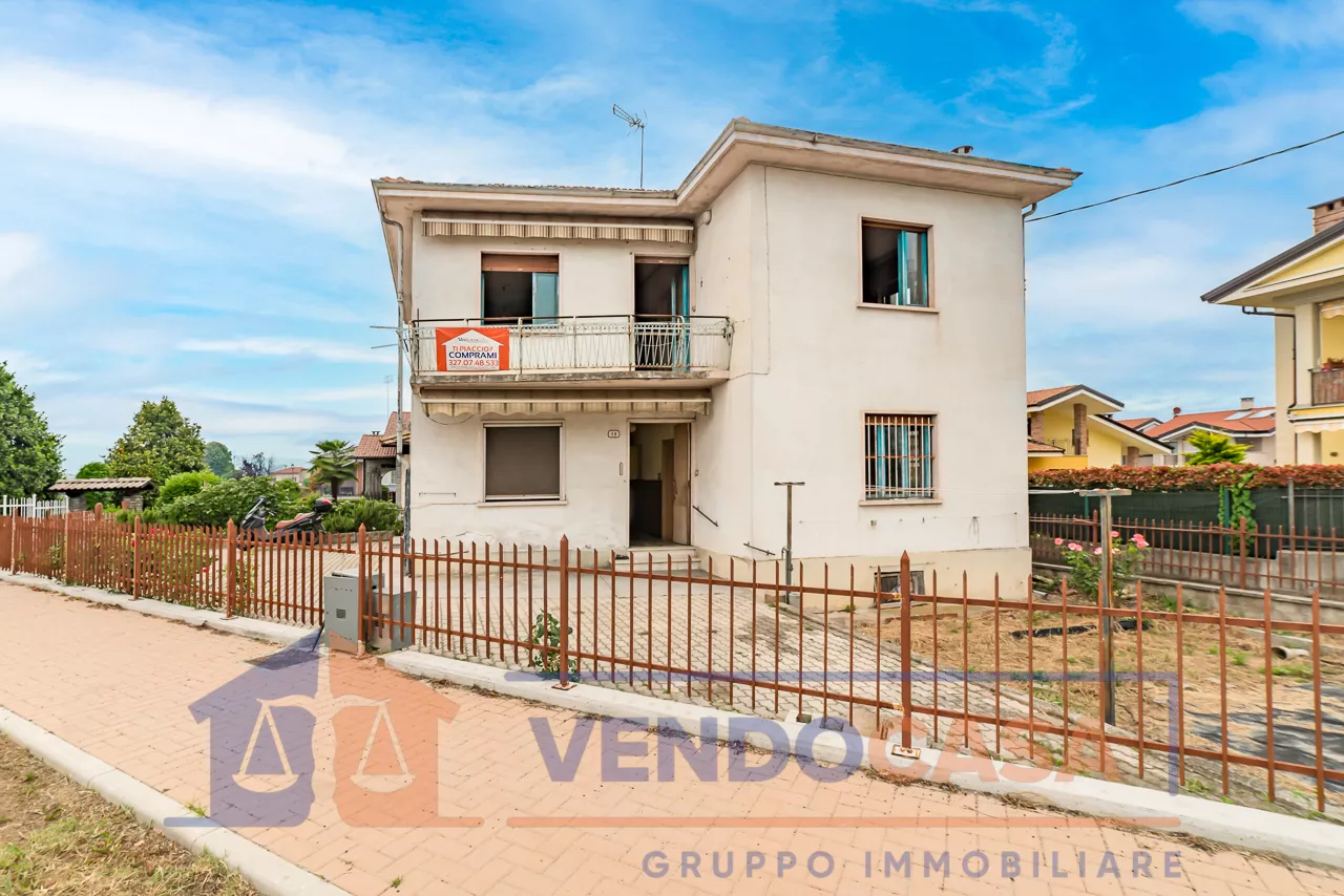 Immagine per Casa Indipendente in vendita a Bernezzo via Valle Grana 48