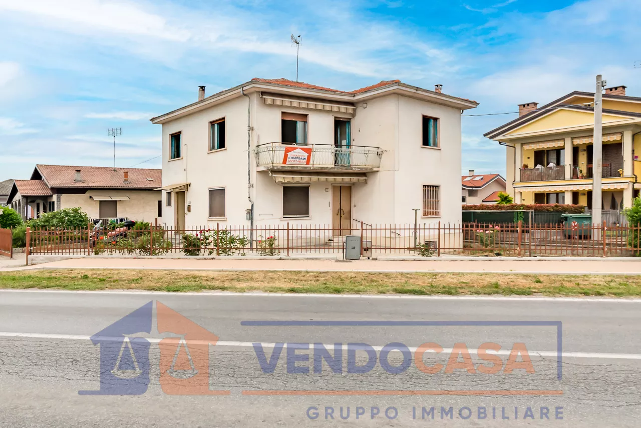 Immagine per Casa Indipendente in vendita a Bernezzo via Valle Grana 48