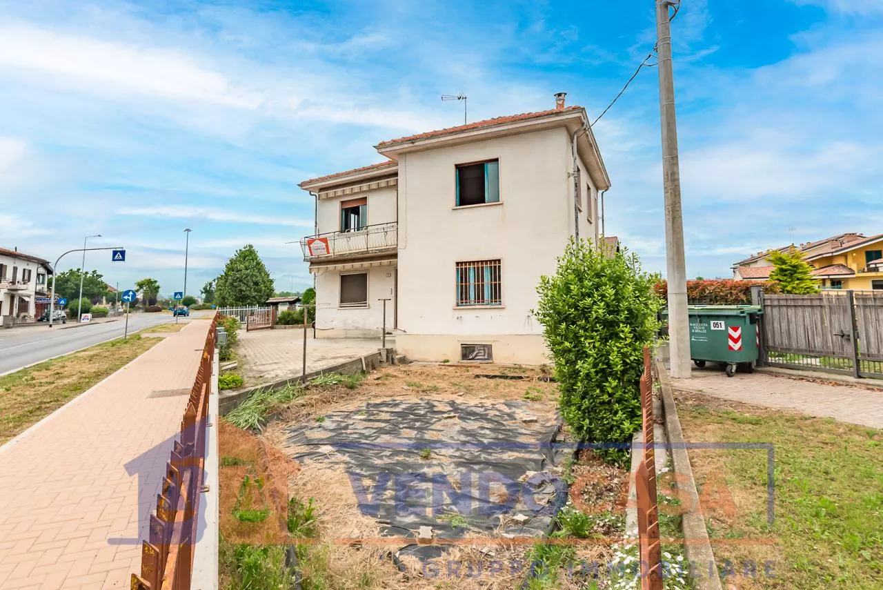 Immagine per Casa Indipendente in vendita a Bernezzo via Valle Grana 48