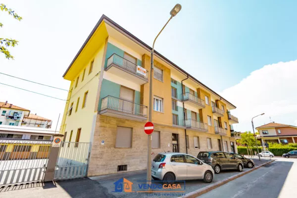 Appartamento via Roburent, Cuneo