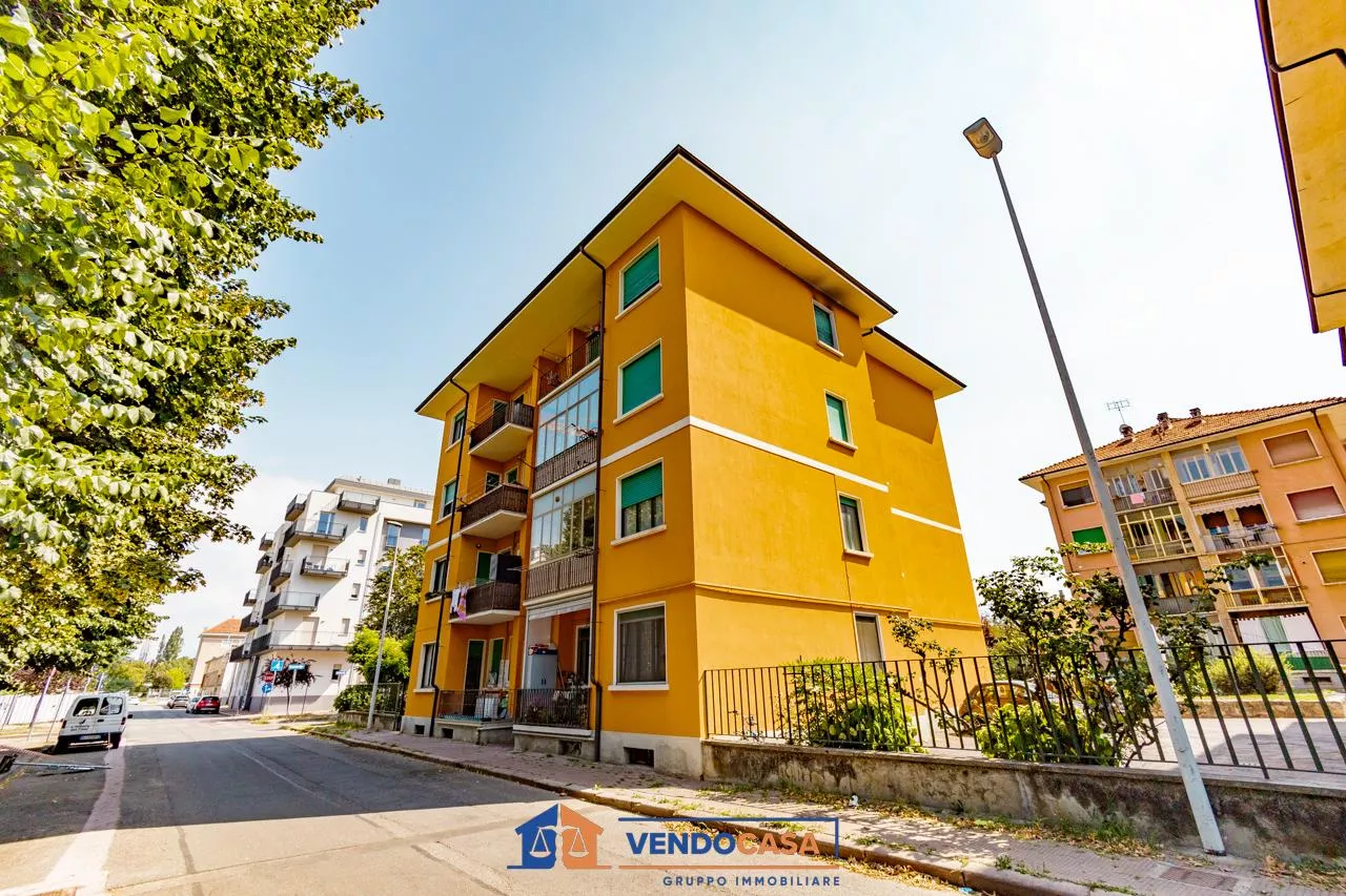 Immagine per Appartamento in vendita a Cuneo via Felice Bertolino 12