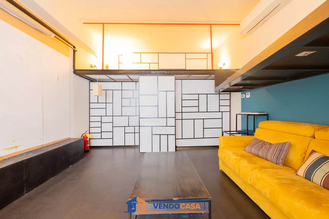 Immagine per Locale Commerciale in vendita a Cuneo via Giacinto Castellani 12