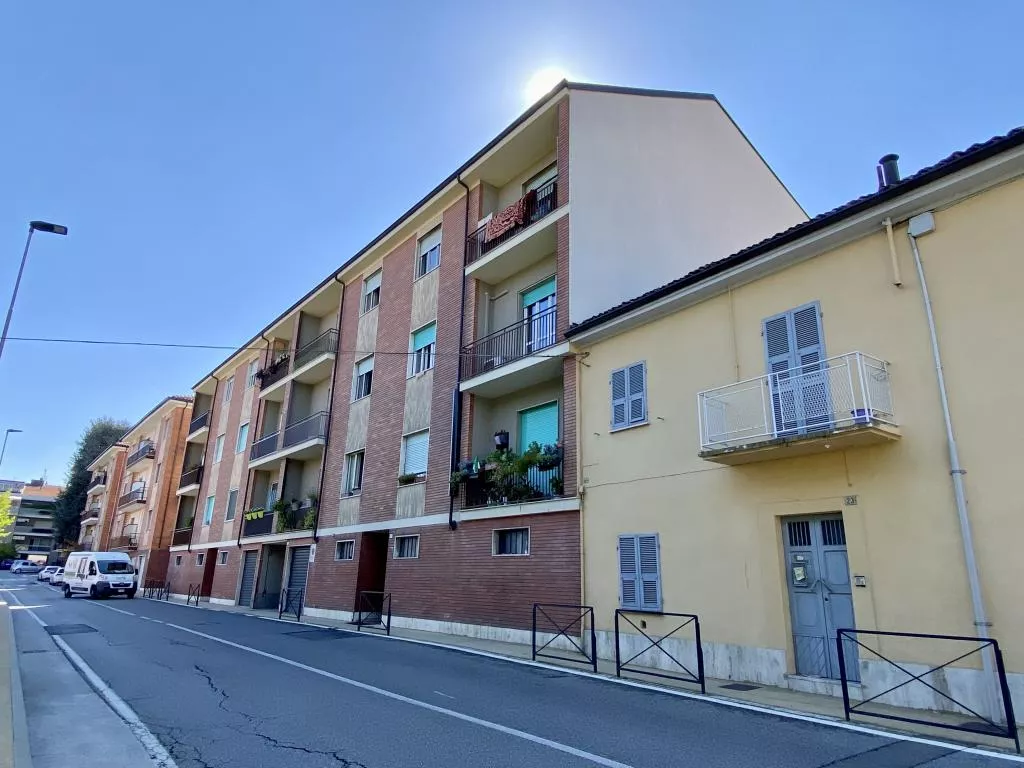 Immagine per Appartamento in vendita a Alba via Giuseppe Romita 21