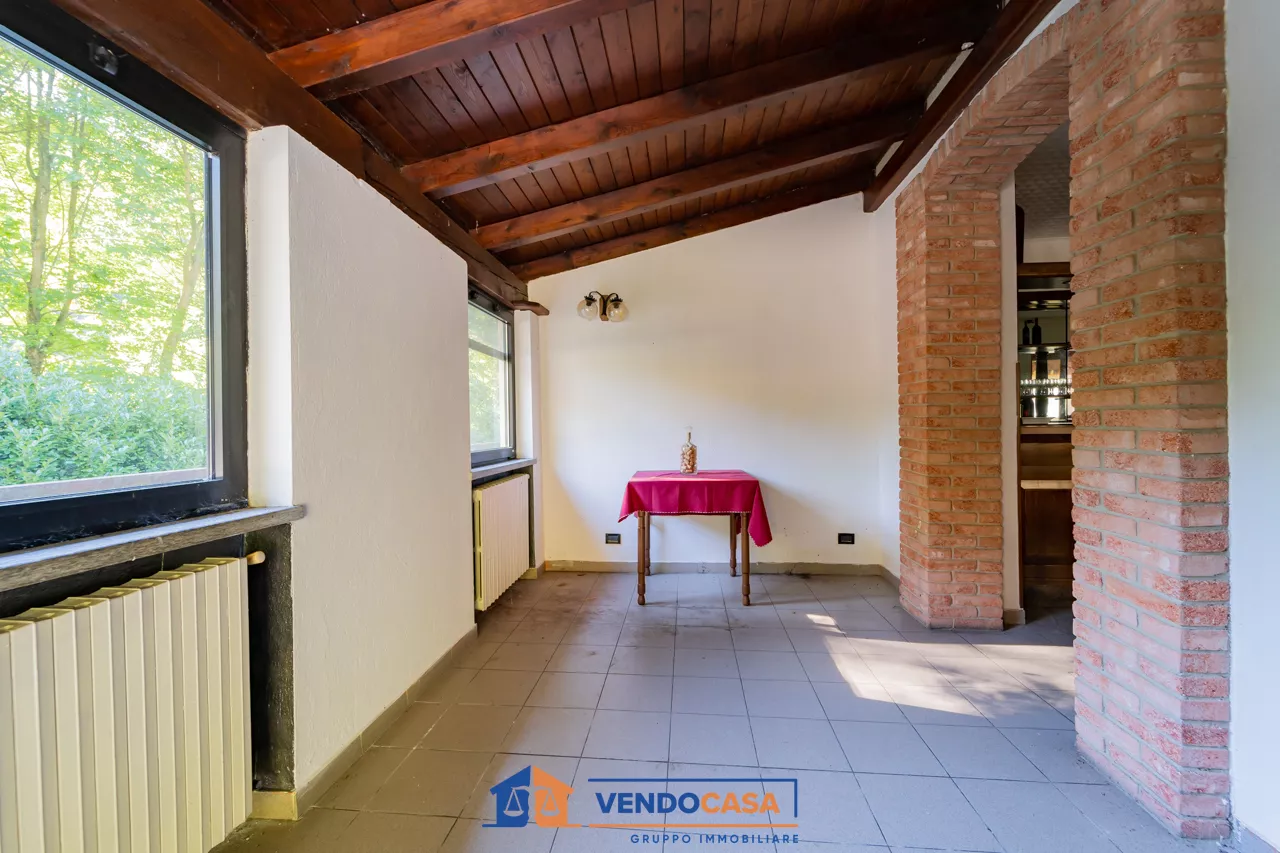 Immagine per Locale Commerciale in vendita a Valloriate via Tetto Chiapue 12