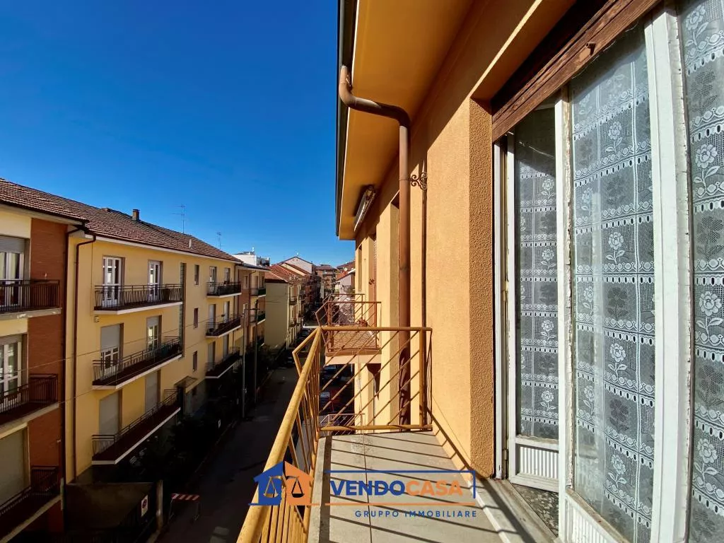 Immagine per Appartamento in vendita a Alba via Silvio Pellico 17