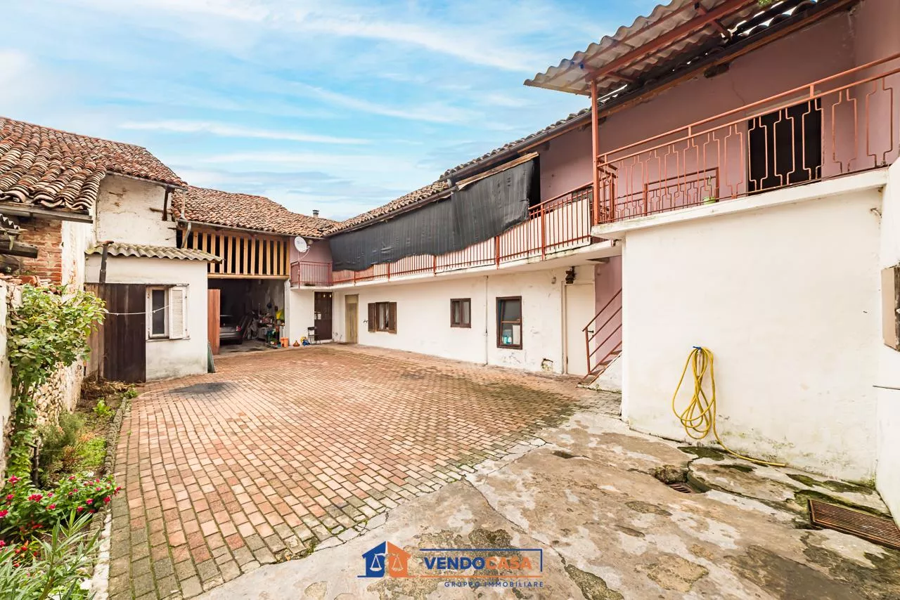 Immagine per Casa Indipendente in vendita a Narzole via Cuneo 20