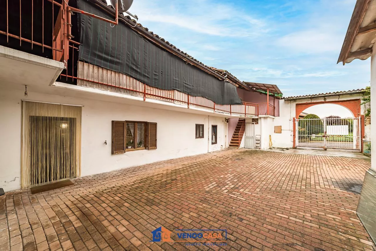 Immagine per Casa Indipendente in vendita a Narzole via Cuneo 20