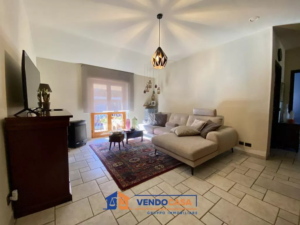 Immagine per Appartamento in vendita a Roddi piazza Umberto I 4