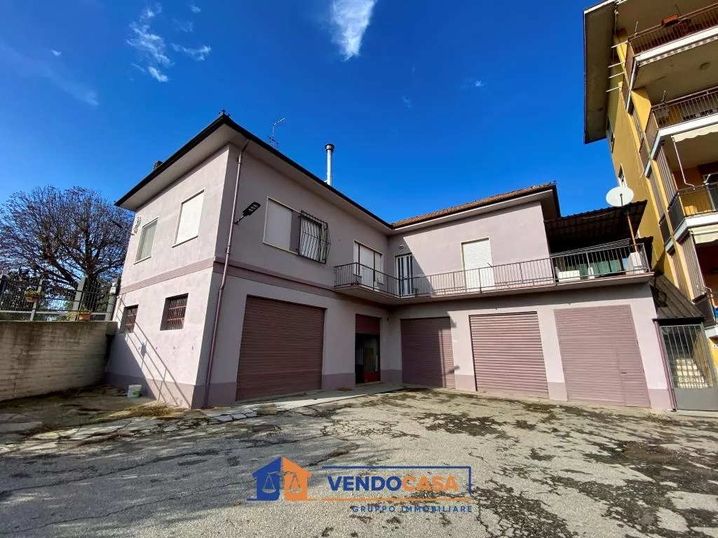 Immagine per Casa Indipendente in vendita a Roddi via Agostino Morando 2