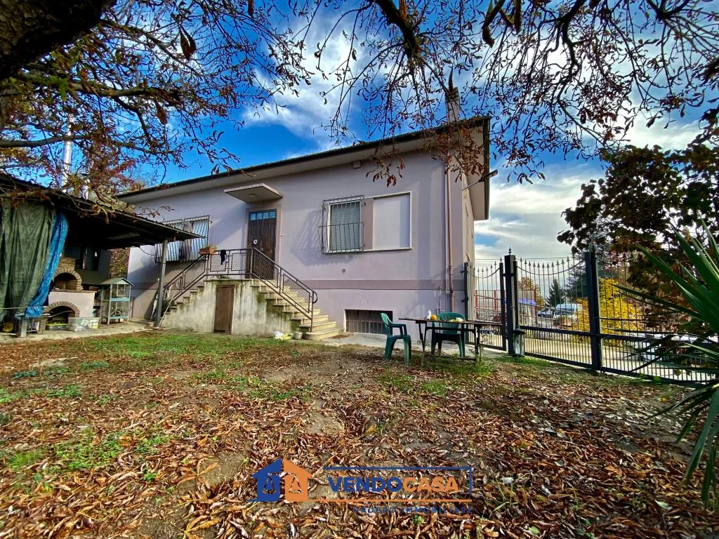 Immagine per Casa Indipendente in vendita a Roddi via Agostino Morando 2
