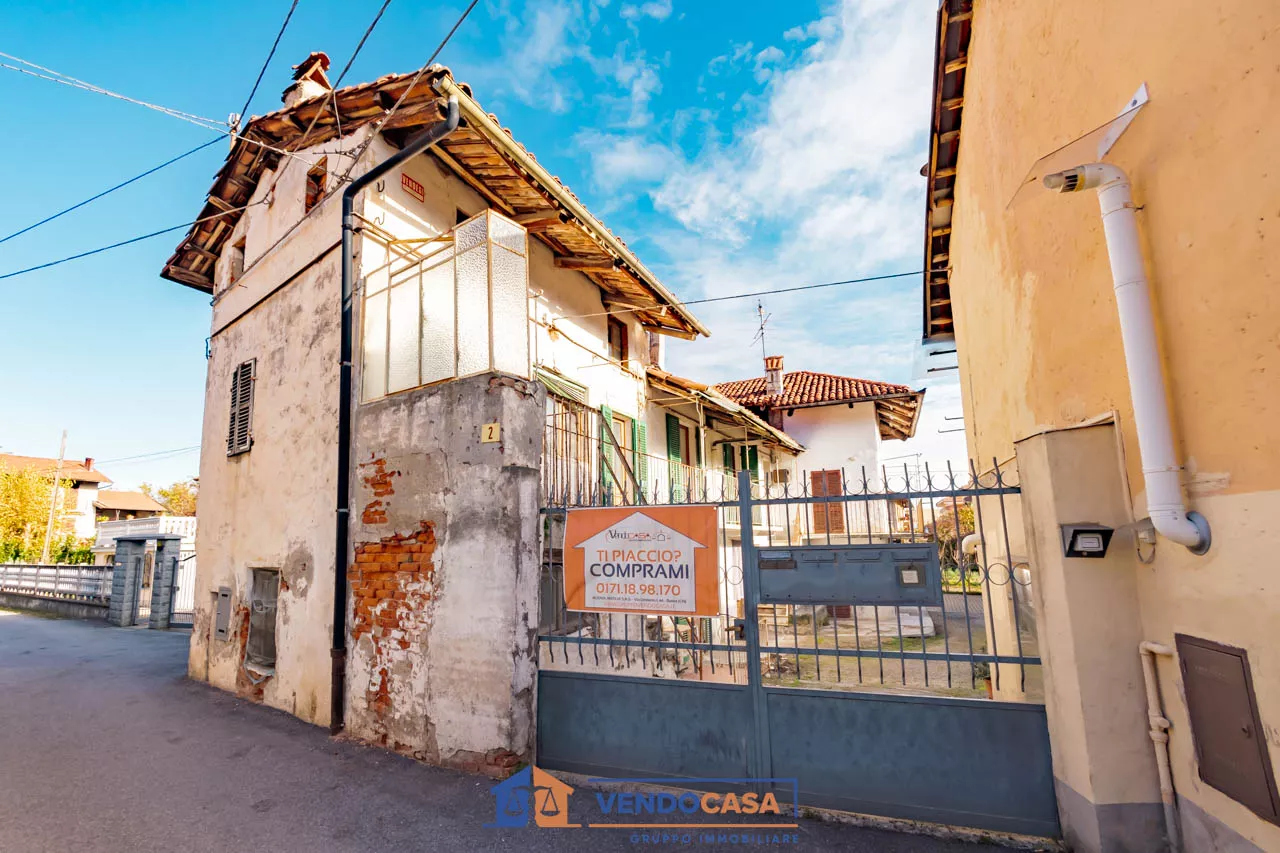 Immagine per Rustico in vendita a Costigliole Saluzzo via Vicolo Ponte Di Legno 2