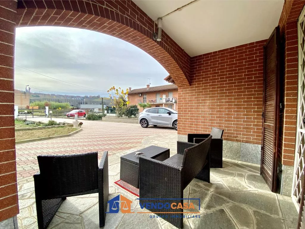 Immagine per Casa Indipendente in vendita a Roddi via Agostino Morando 12