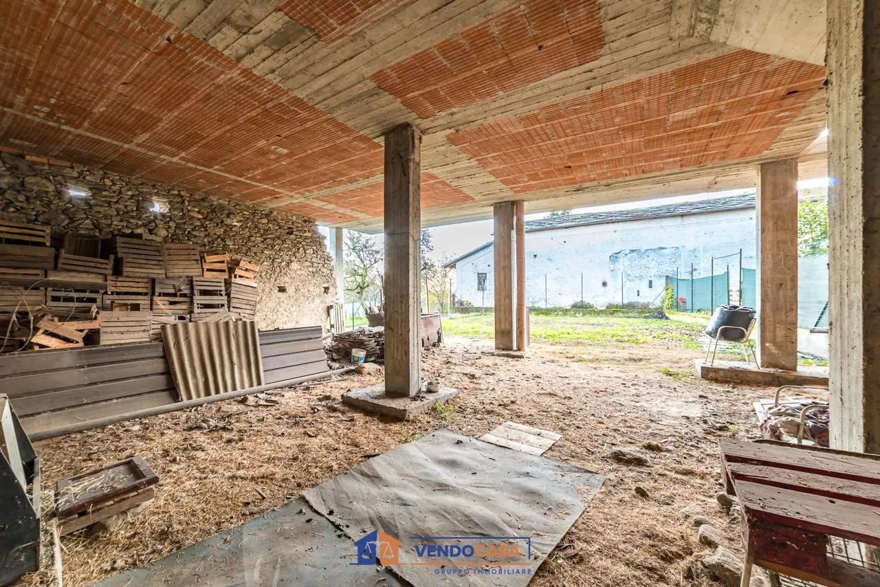 Immagine per Casa Indipendente in vendita a Envie via Baroero 9