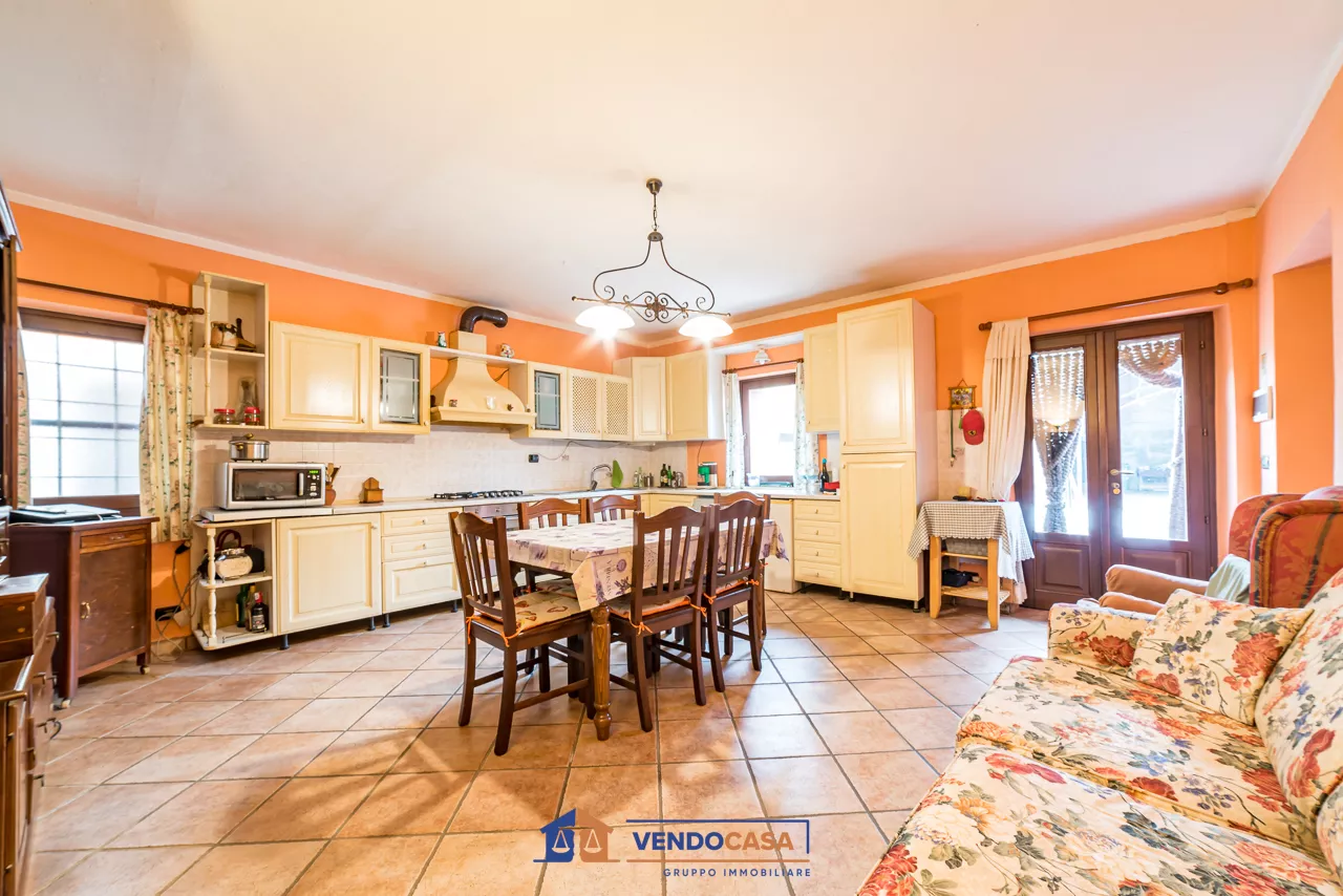 Immagine per Casa Indipendente in vendita a Cardè via Salesea 3