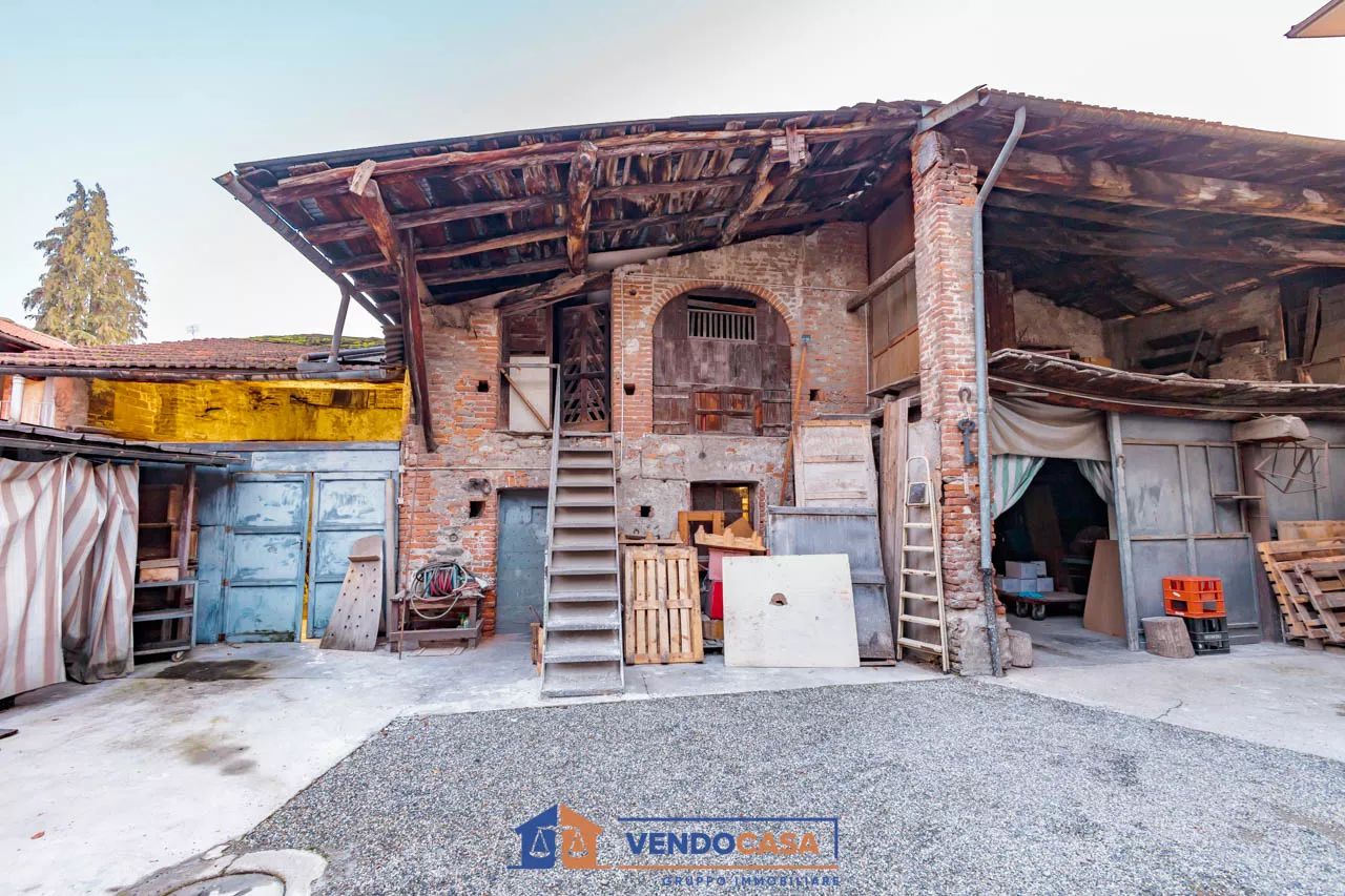 Immagine per Magazzino in vendita a Borgo San Dalmazzo via Guglielmo Marconi 46