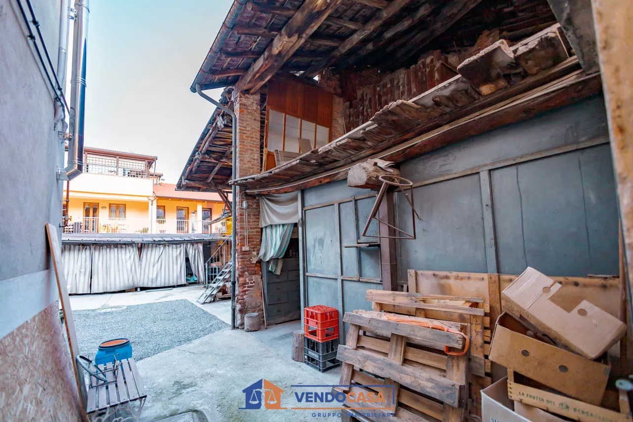 Immagine per Magazzino in vendita a Borgo San Dalmazzo via Guglielmo Marconi 46