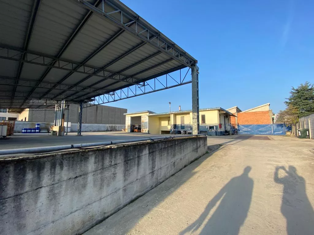 Immagine per Capannone Industriale in affitto a Torino strada Del Francese 97