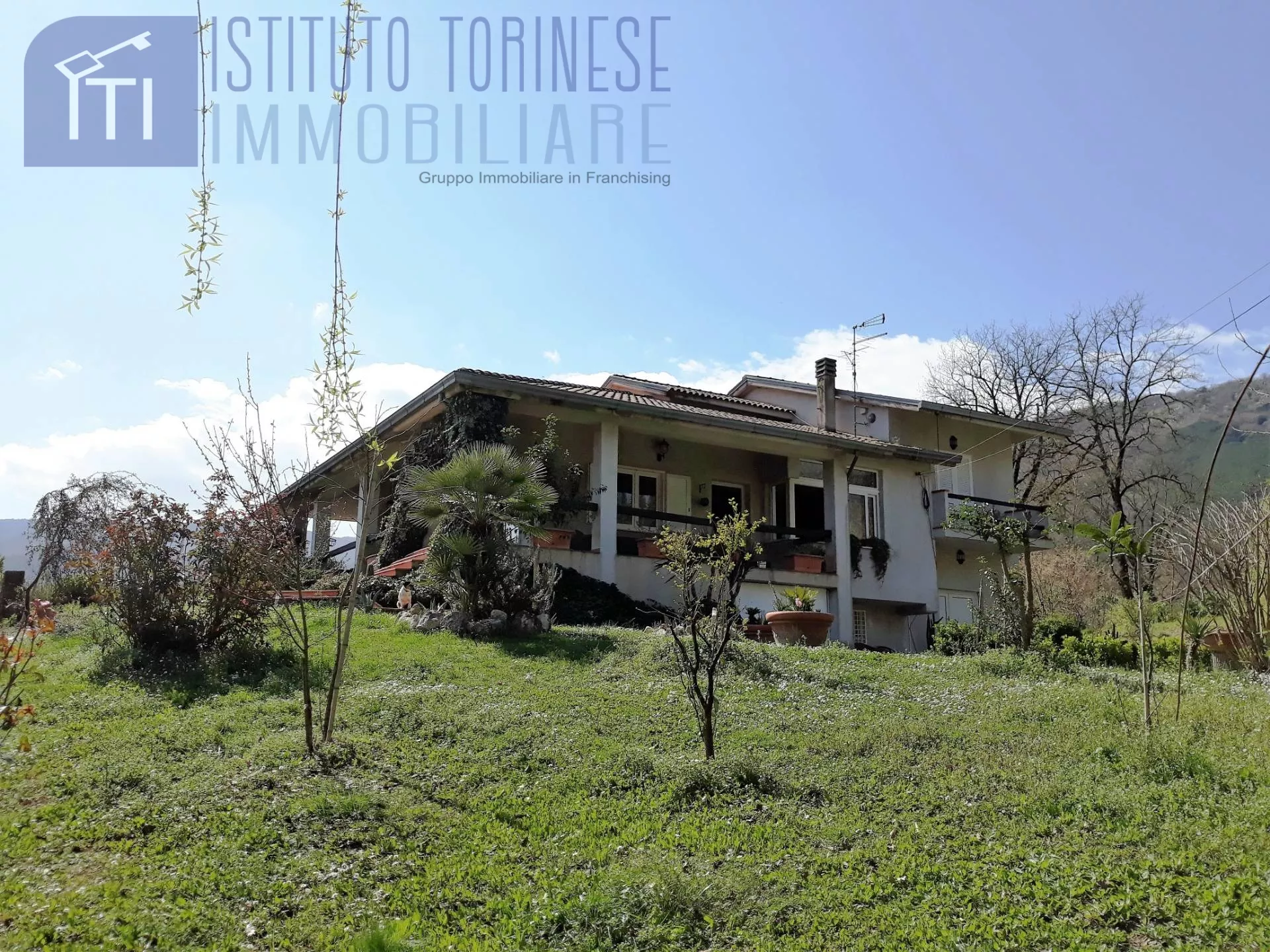 Immagine per Villa bifamiliare in vendita a Sant'Apollinare VIA COLLE DI LANZA