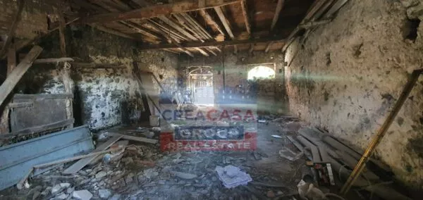 Casa Indipendente via Amazzone, Graniti