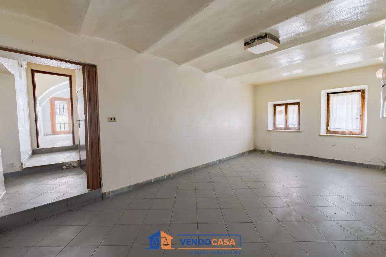 Immagine per Locale Commerciale in vendita a Sant'Albano Stura viale Vallauri 22