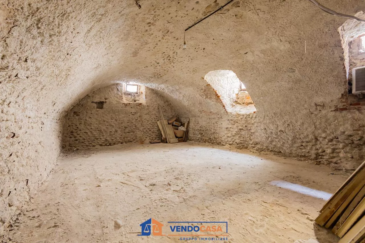 Immagine per Locale Commerciale in vendita a Sant'Albano Stura viale Vallauri 22