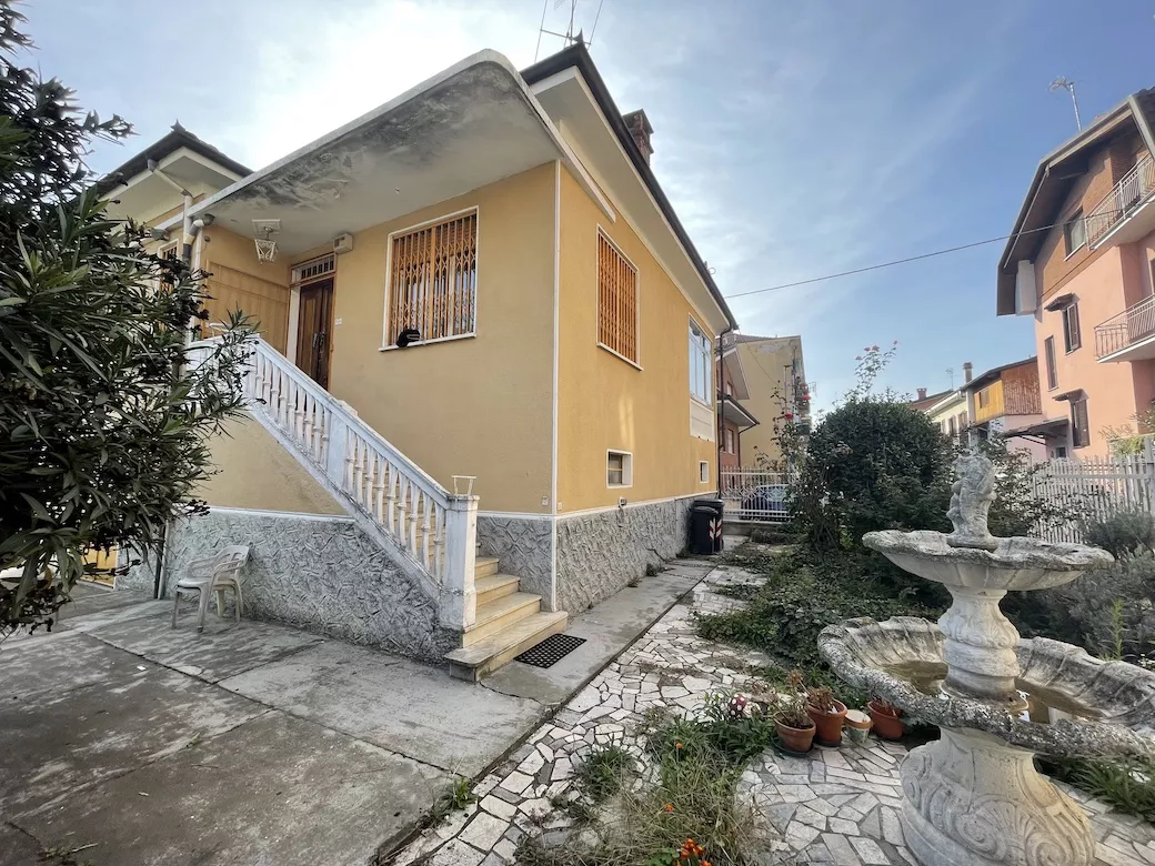 Immagine per Casa Indipendente in vendita a Nichelino via Giovanni Pascoli 6