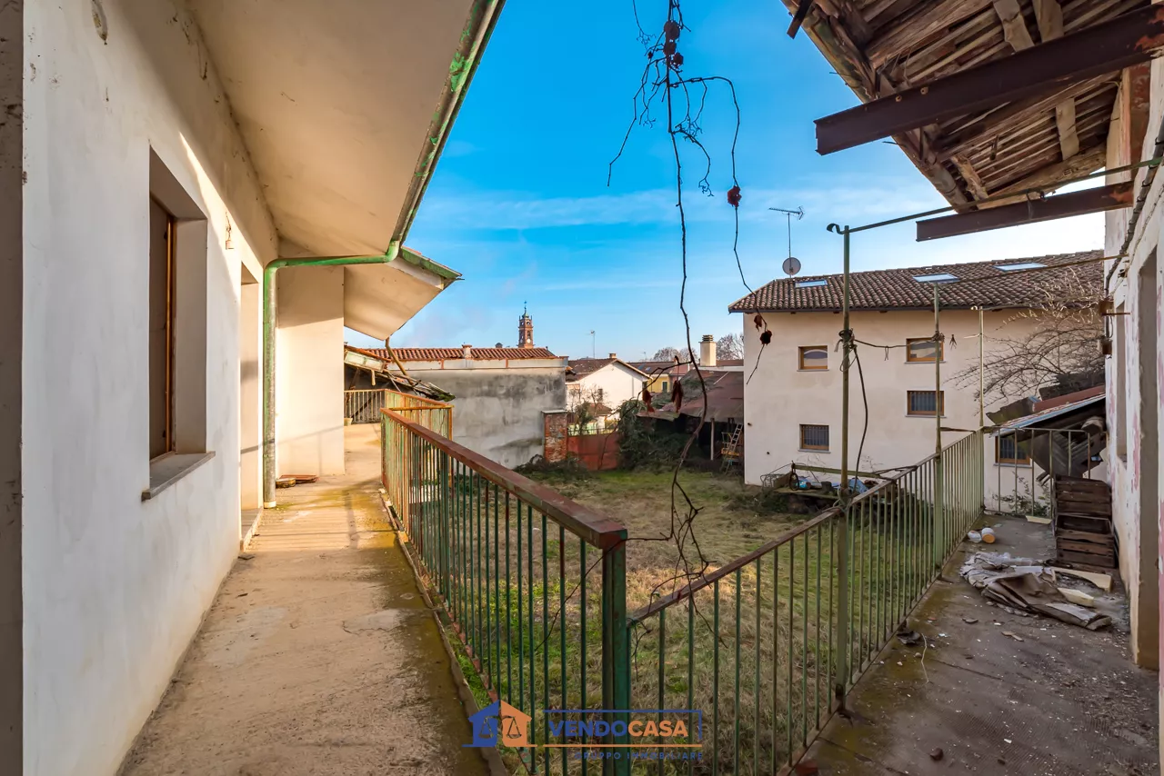 Immagine per Casa Indipendente in vendita a Verzuolo via Muletti 40
