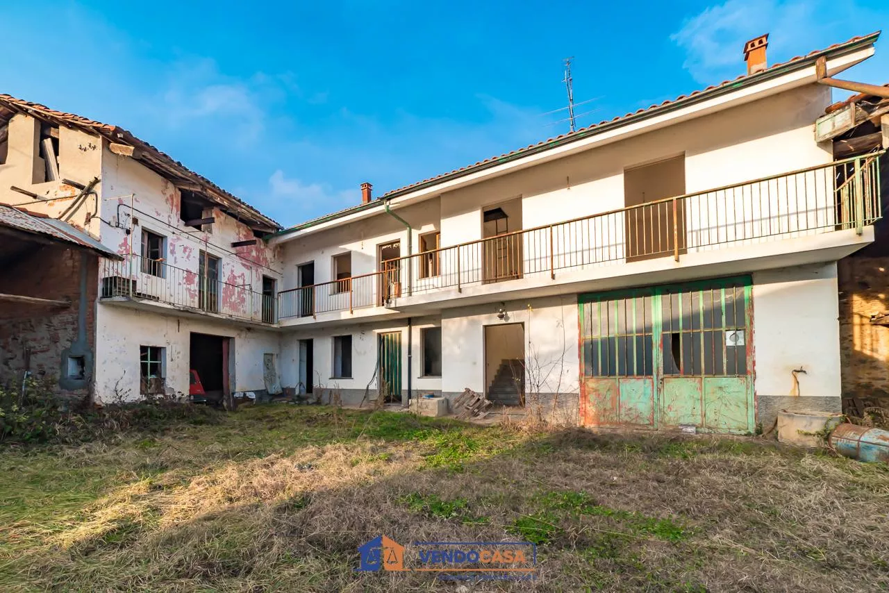 Immagine per Casa Indipendente in vendita a Verzuolo via Muletti 40