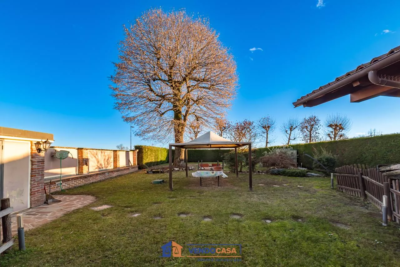 Immagine per Casa Indipendente in vendita a Carmagnola via Tosi 15