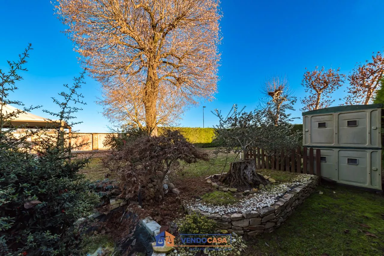 Immagine per Casa Indipendente in vendita a Carmagnola via Tosi 15