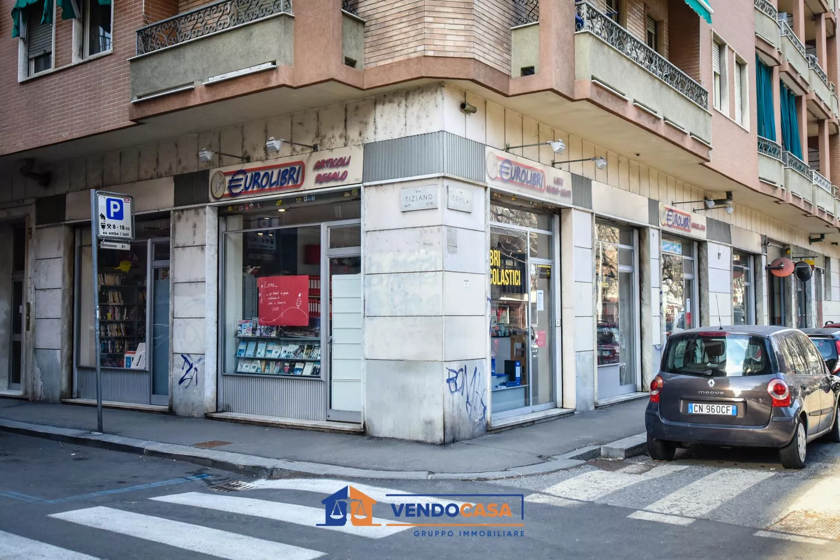 Immagine per Locale Commerciale in vendita a Torino via Tiziano Vecellio 37