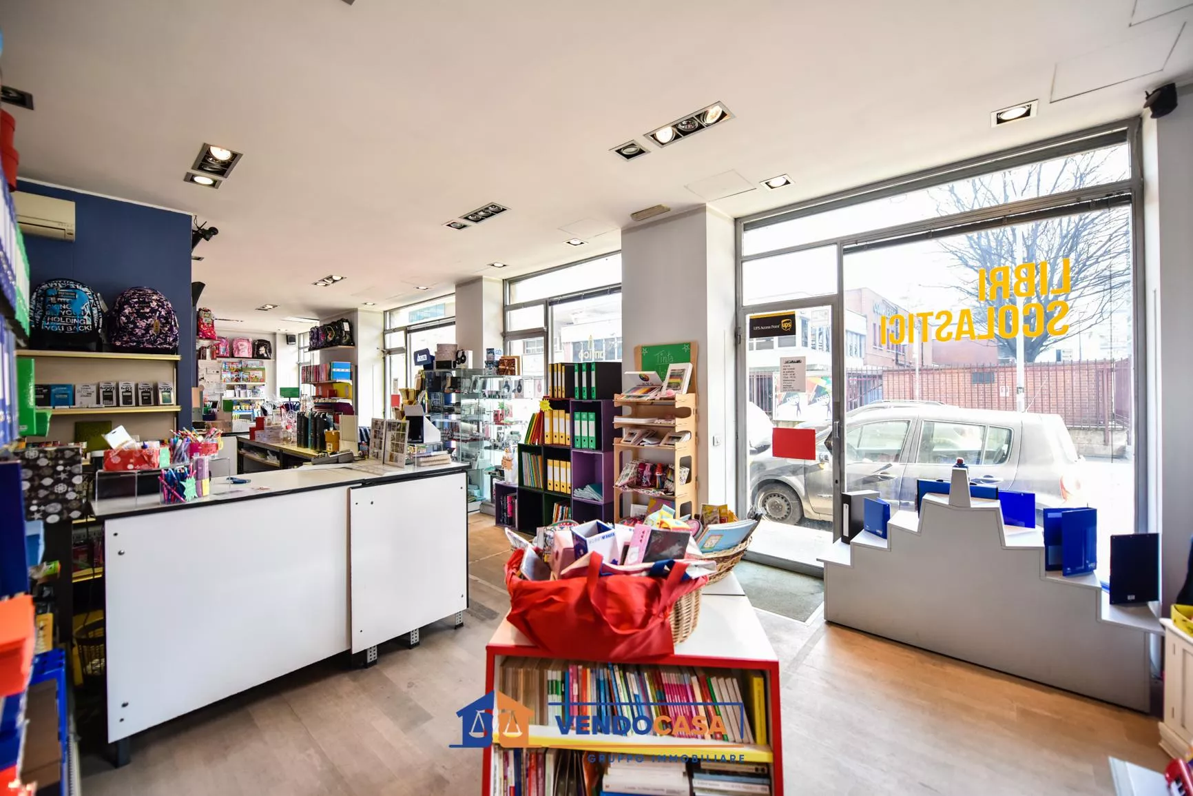 Immagine per Locale Commerciale in vendita a Torino via Tiziano Vecellio 37