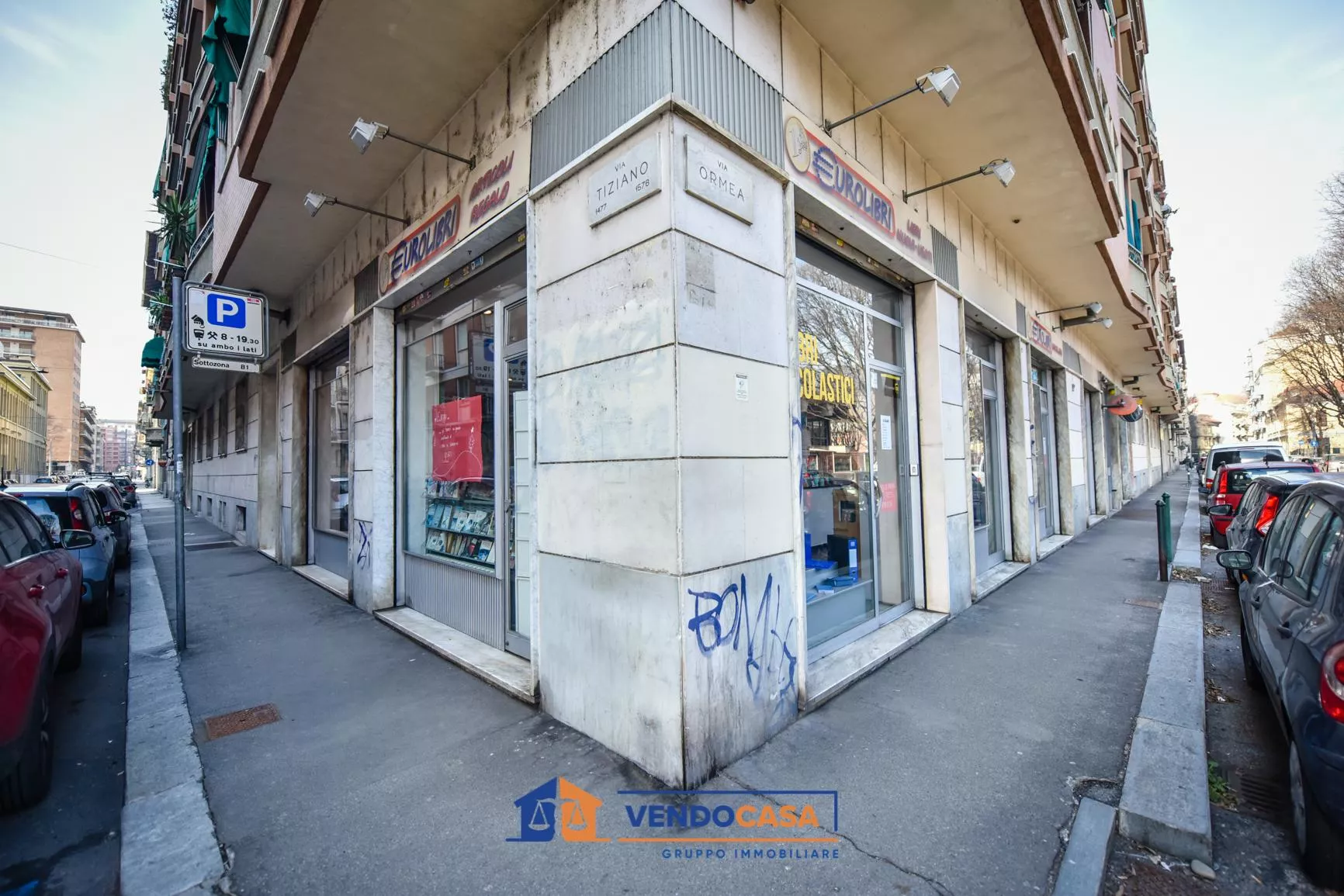 Immagine per Locale Commerciale in vendita a Torino via Tiziano Vecellio 37