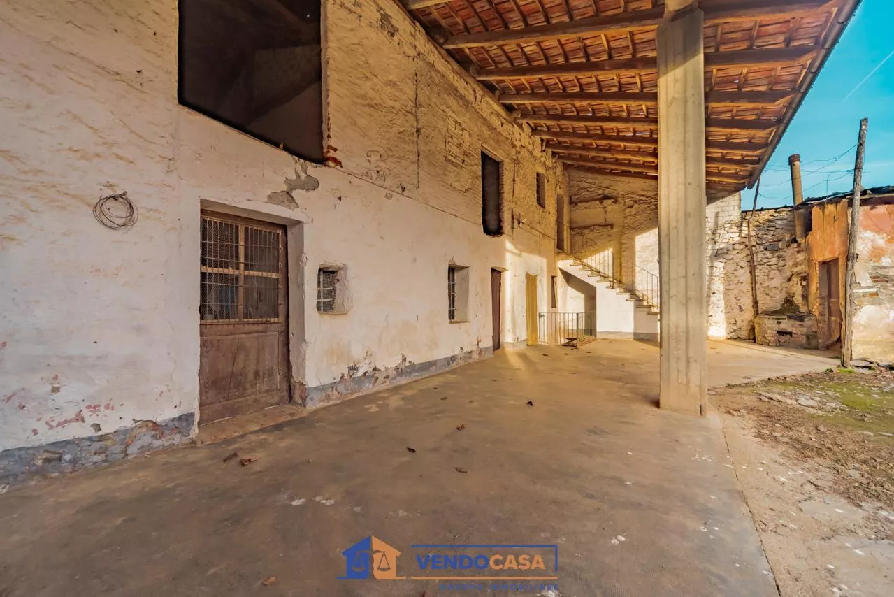 Immagine per Rustico in vendita a Boves via Milia 76
