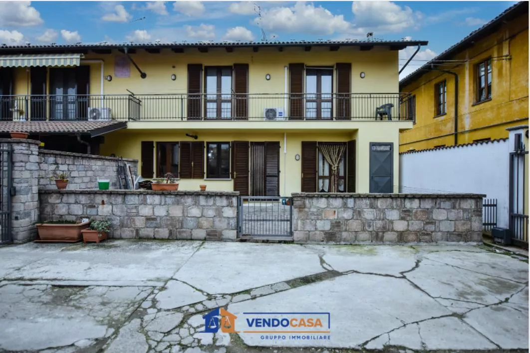 Immagine per Casa Indipendente in vendita a Carmagnola via Vicolo Scuole 1