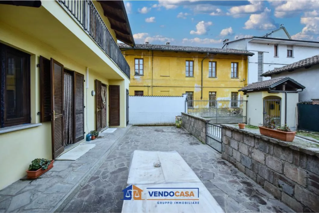 Immagine per Casa Indipendente in vendita a Carmagnola via Vicolo Scuole 1