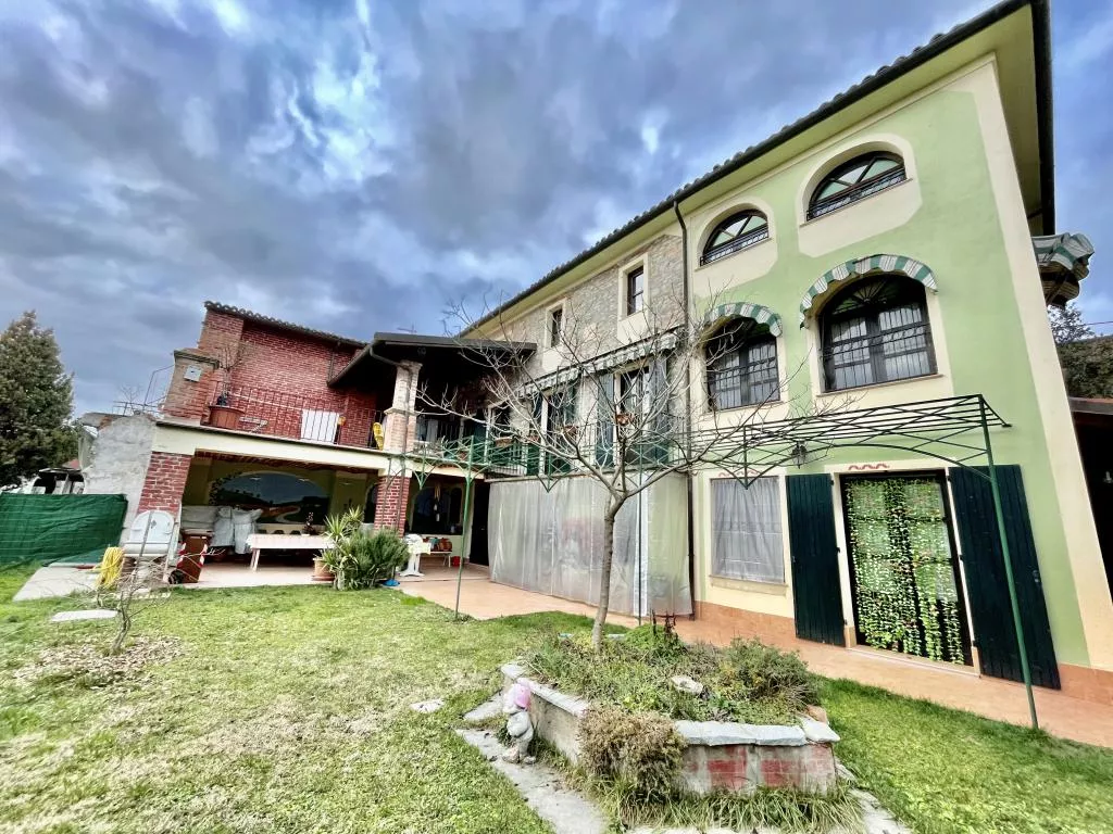 Immagine per Casa Indipendente in vendita a Strevi via Della Rocca 4