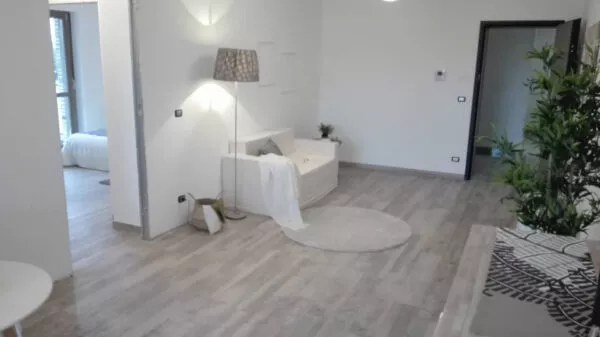 Appartamento via Colombo, Caselle Torinese