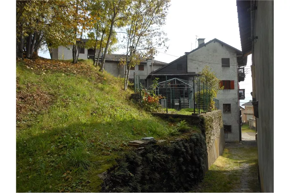 Immagine per Casa Semindipendente in vendita a Viù Via Polpresa
