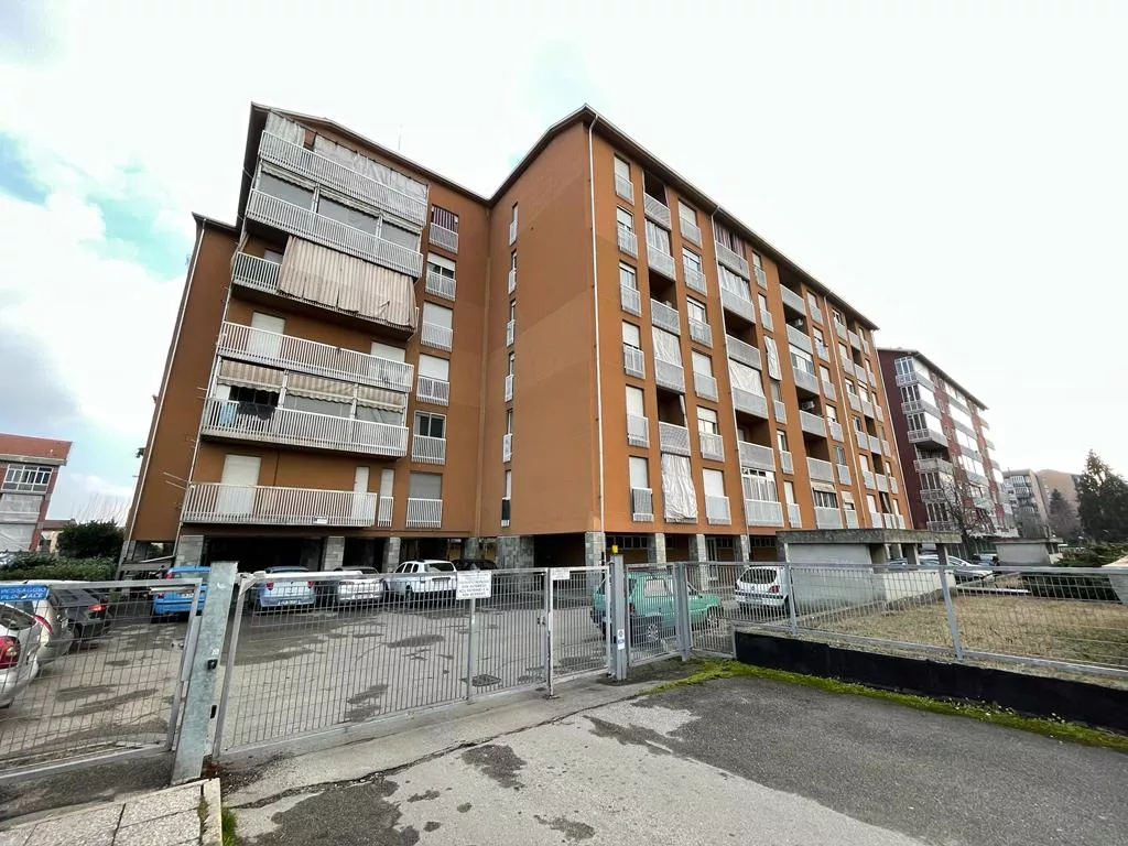 Immagine per Appartamento in vendita a Asti via Perdomo 6