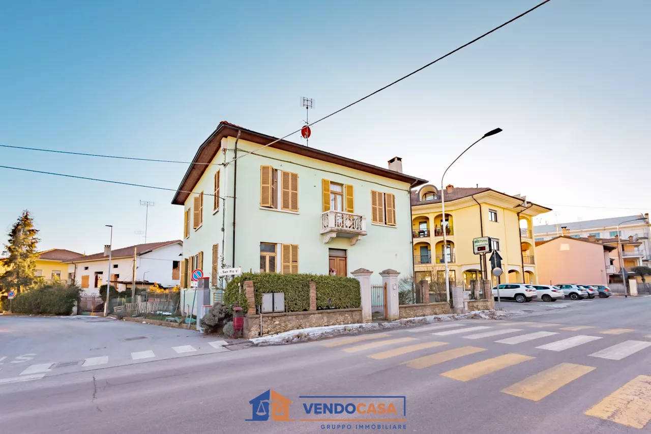 Immagine per Appartamento in vendita a Borgo San Dalmazzo via Boves 18