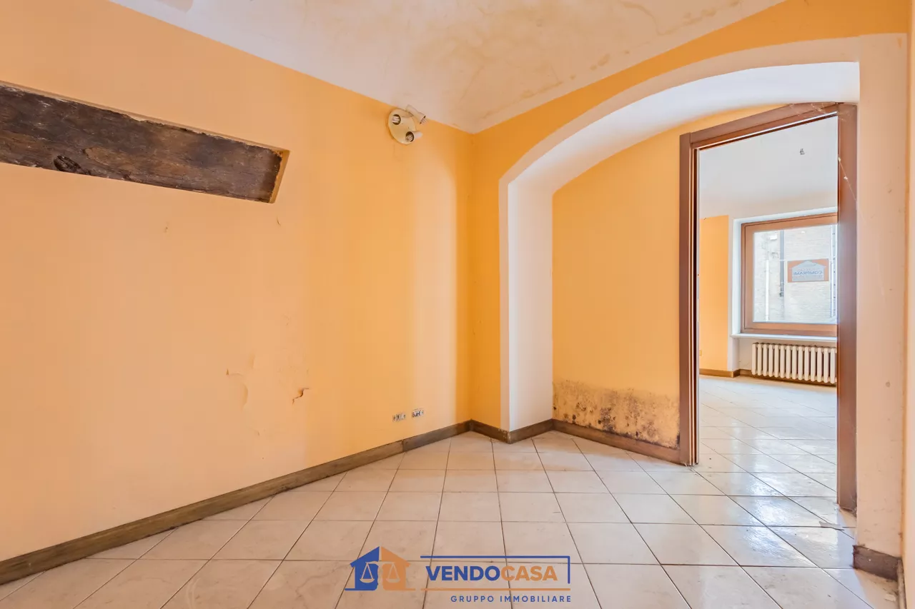 Immagine per Locale Commerciale in vendita a Saluzzo corso Piemonte 87
