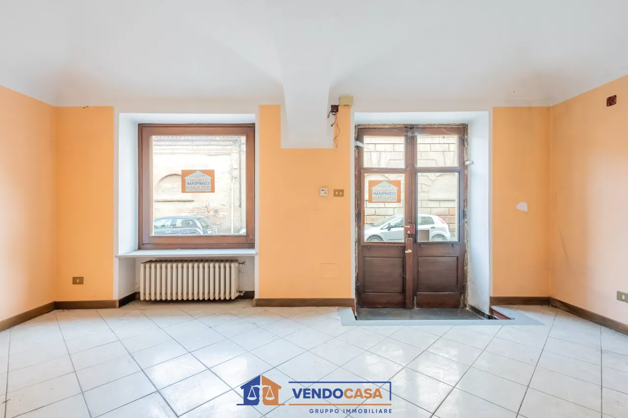 Immagine per Locale Commerciale in vendita a Saluzzo corso Piemonte 87