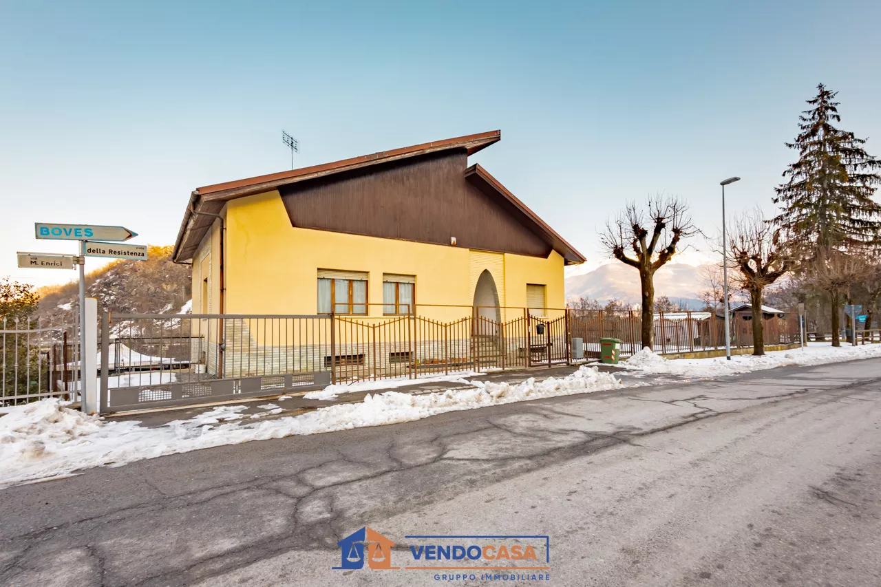 Immagine per Casa Indipendente in vendita a Roccavione via Della Resistenza 1