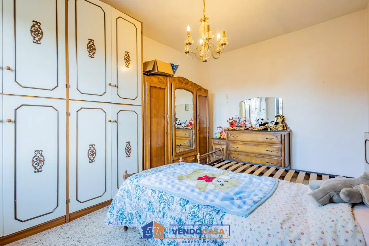 Immagine per Casa Indipendente in vendita a Santa Vittoria d'Alba via Caisotti 5