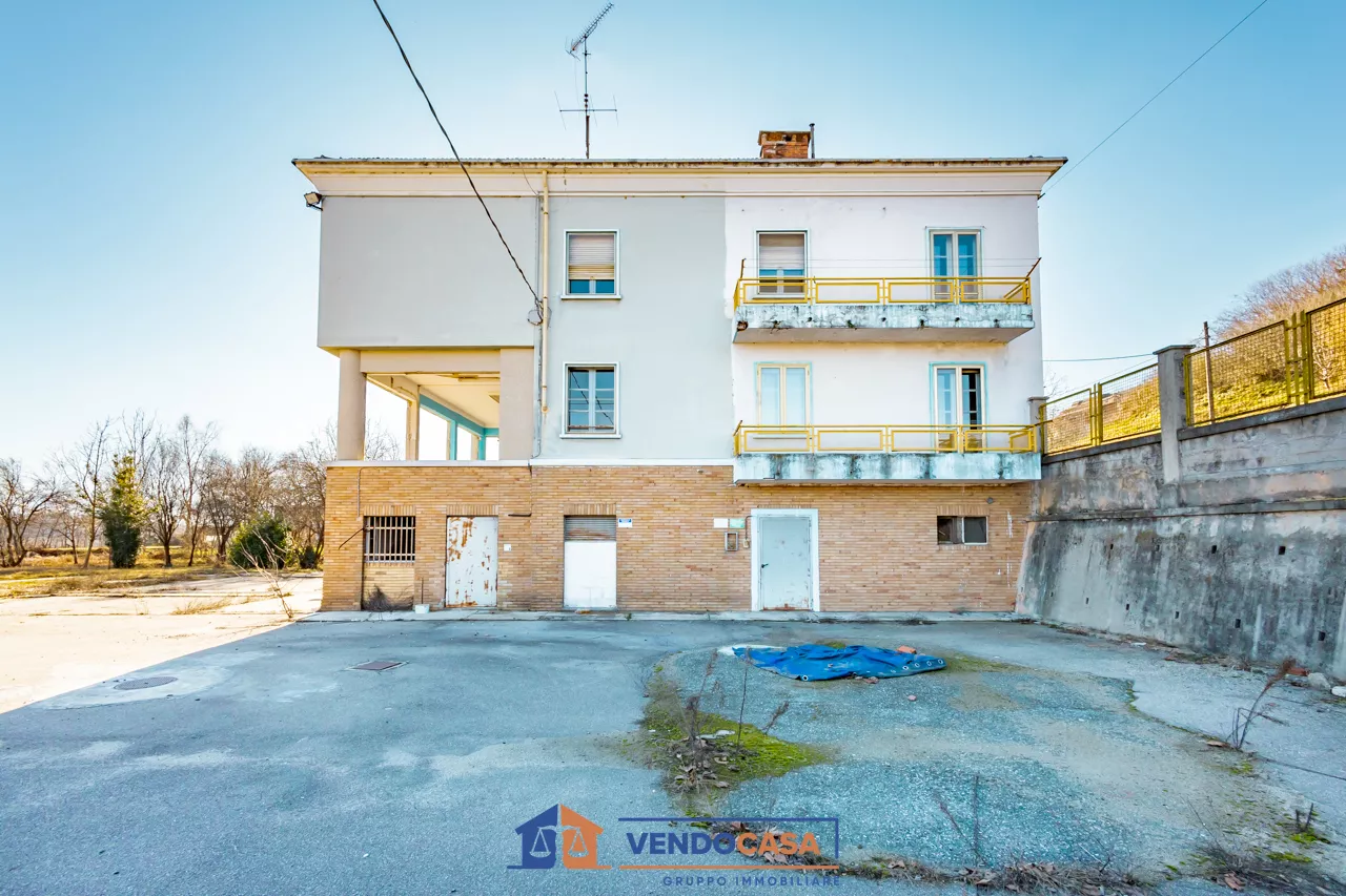 Immagine per Casa Indipendente in vendita a Fossano via Salmour 13