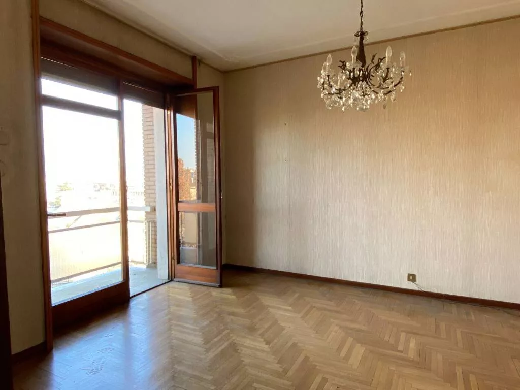 Immagine per Quadrilocale in Vendita a Torino Corso Dante 2