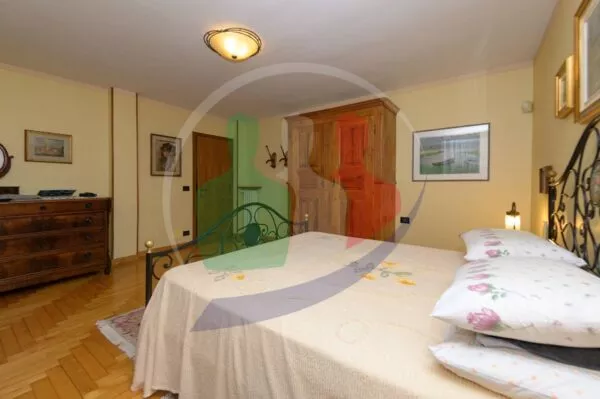 Villa lungo, La Cassa